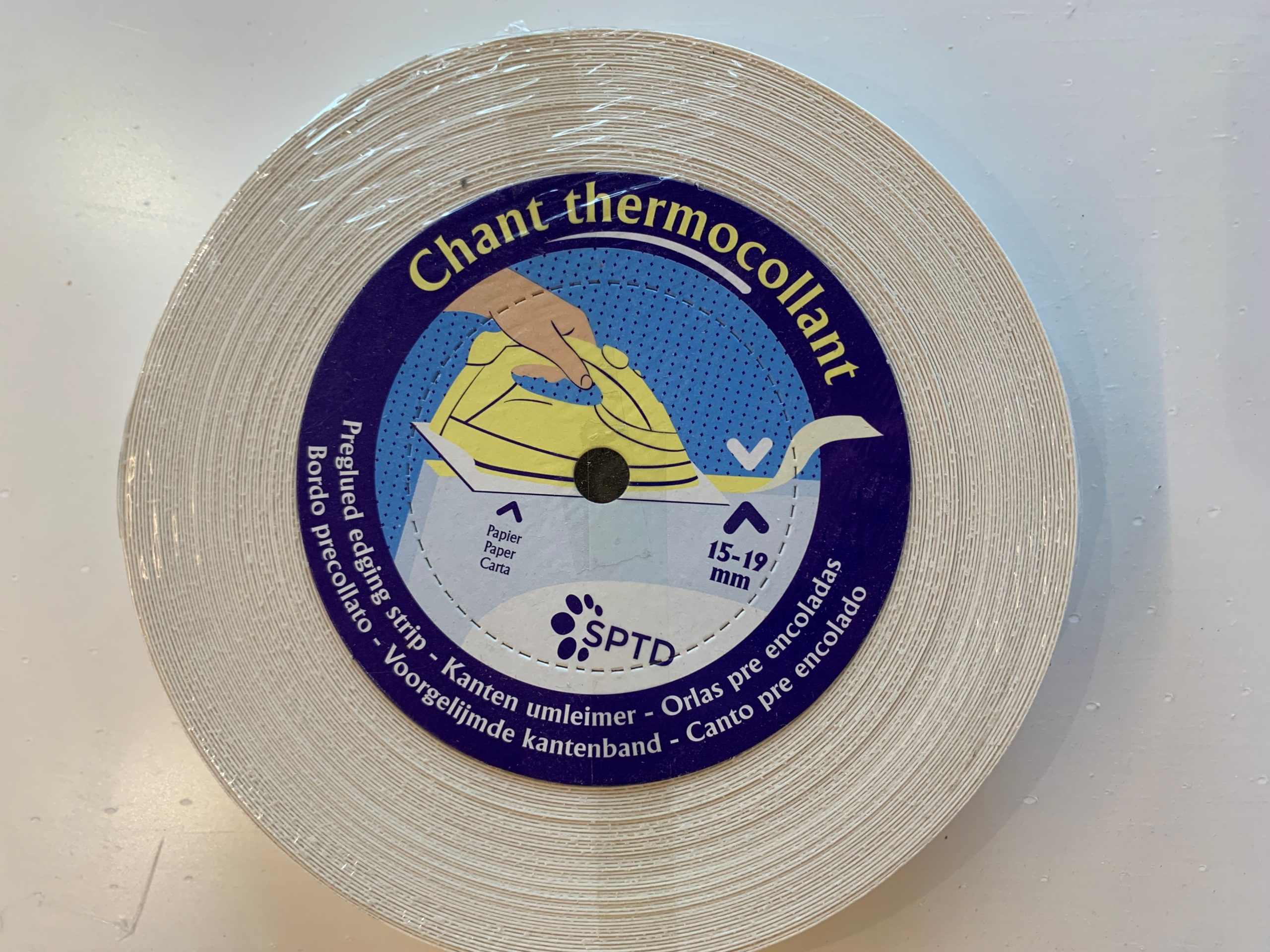 Chant thermocollant blanc Le bois avance à Sancey et Besançon votre expert du bois