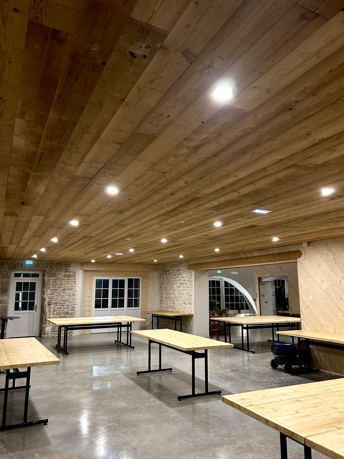 Rénovation d’une salle de restaurant : un projet signé Le Bois Avance