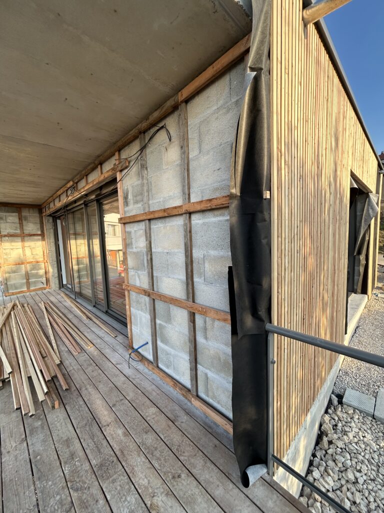 Bois de structure fourni par Le Bois Avance pour un chantier de construction